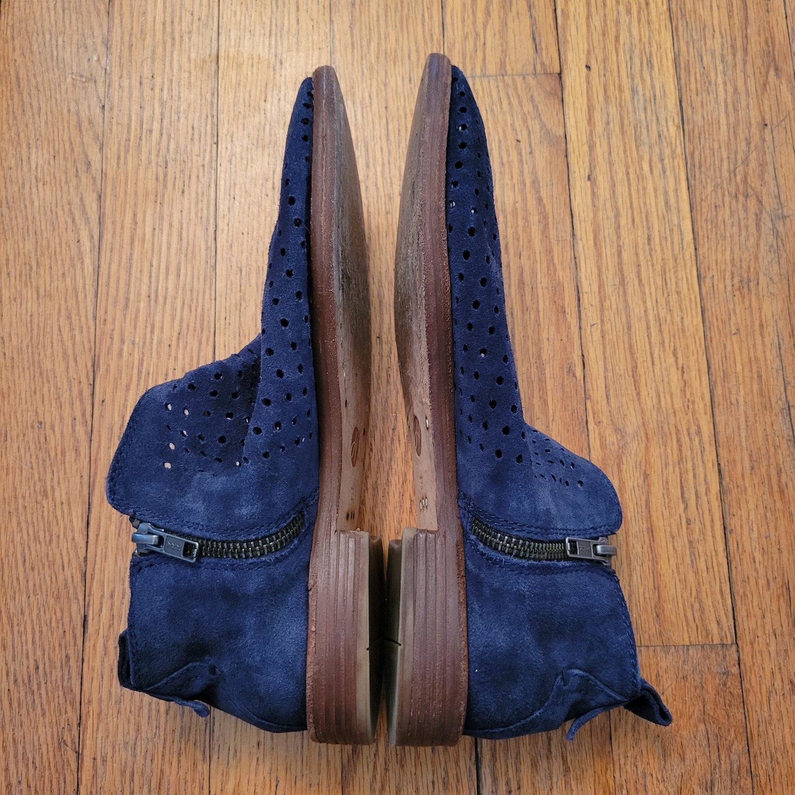 Hudson London 38 Perforated Suede Leather Ankle Boots Blue Zip 7 Booties Boho — image 3 of 7